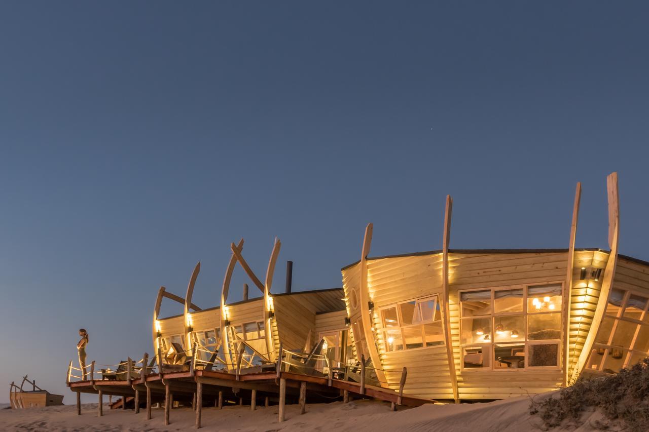 Shipwreck Lodge Mowebaai Экстерьер фото