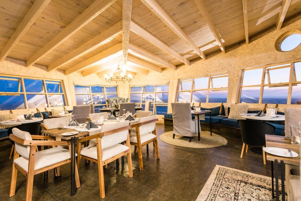 Shipwreck Lodge Mowebaai Экстерьер фото
