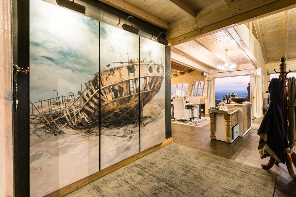 Shipwreck Lodge Mowebaai Экстерьер фото